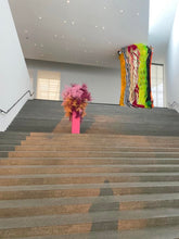 Laden Sie das Bild in den Galerie-Viewer, Flower Masterclass                                        Raum Installation