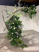 Laden Sie das Bild in den Galerie-Viewer, Flower Masterclass                                        Raum Installation
